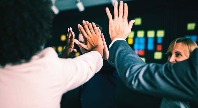 5 estrategias para mejorar la comunicación en tu empresa CRM