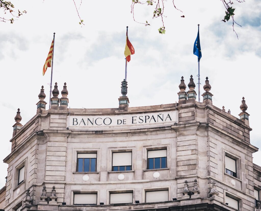 impuesto de sociedades banco de españa exento